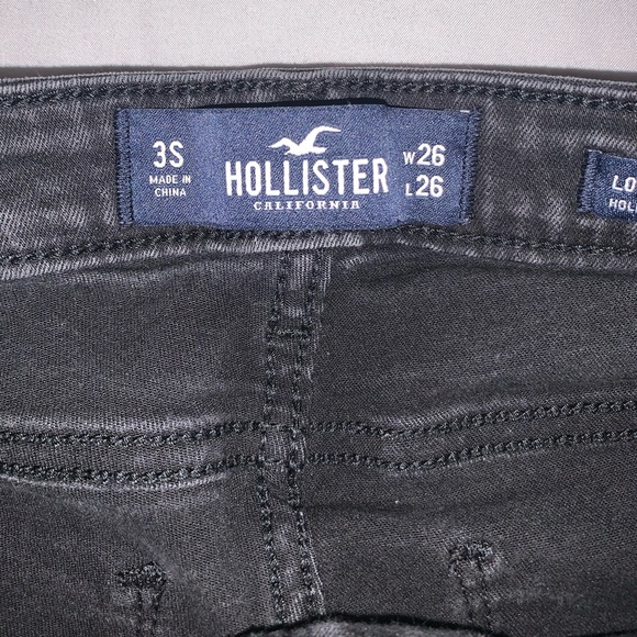 HOLLISTER BLACK RIPPED JEANS - Picture 4 of 4